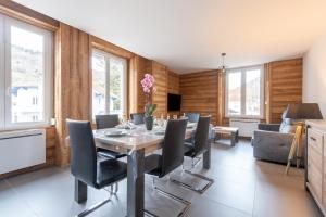 Appartements Ourea - duplex avec balcon : photos des chambres