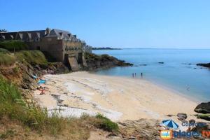 Villas Magnifique villa avec piscine a 1200 m de la mer : photos des chambres