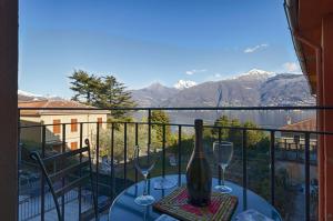 Lake View Apartment Studio Vacation Station