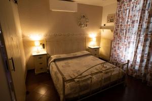 Camera Matrimoniale con Balcone e Vista Mare