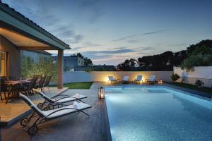 Villa Entini - 4hvězdičkové hotely ve městě Vinkuran