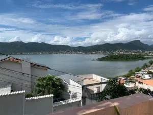 Casa de hospedagem no Mirante de Piratininga - Niterói