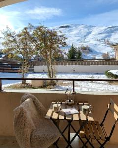 Appartements Appartement chaleureux Vue sur la Montagne : photos des chambres