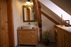 SLO-ETNO HOUSE GOSTECE-Vintage Apartma