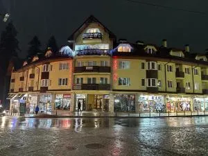 Apartments & Rooms Royal Plaza - Borovets
