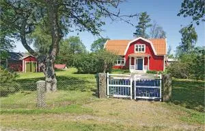 3 Bedroom Gorgeous Home In Broakulla - Orrefors