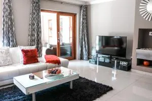 Modern Home in Pretoria near Menlyn Mall - Elarduspark