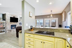 Emerald Bay Lakeview Getaway