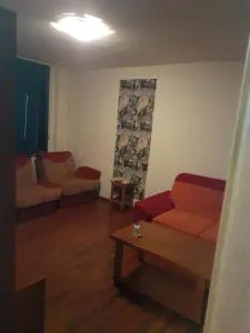 Studio H - Dobroeşti