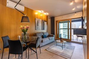 Deluxe Studio room in Mennica Residence Apartments by P&O Serviced Apartments
