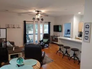 Salt-TEE Sea Retreat - Sunset Beach