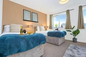 Aylesbury House with Free Parking, Super-Fast Wifi and Smart TV with Netflix by Yoko Property - 沃德斯登