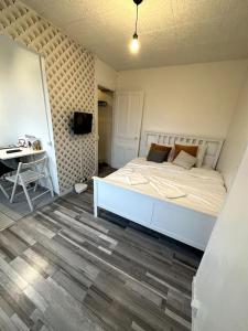 Appartements Studio cosy a Bagneux RER B a 500m : photos des chambres