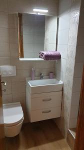 Studio apartment in Jadranovo with balcony, air conditioning, WiFi 3856-3