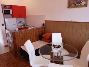 Apartment in Pag with sea view, terrace, air conditioning, WiFi (4891-2)