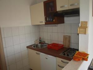 Apartment in Slatine with sea view, balcony, air conditioning, Wi-Fi (4784-2)