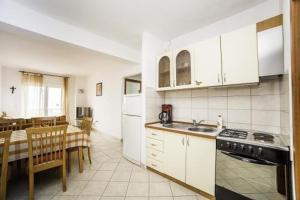 Apartment in Povlja with sea view, balcony, air conditioning WiFi 4936-1 -2 -3