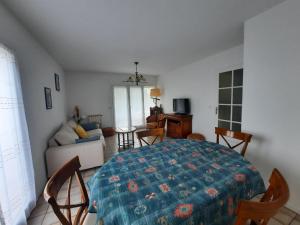 Duplex T3 avec terrasses et parking, proche plages et commerces à Anglet - FR-1-239-859