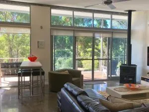 Moriarty Retreat - couple's luxe getaway - Yallingup