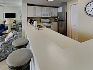 Majestic Beach Towers I #1311