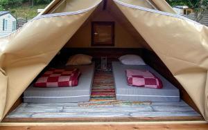 Campings Camping Lac de Villefort : photos des chambres