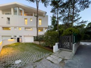 Esclusiva Villa Frontemare in Tana della Volpe 2