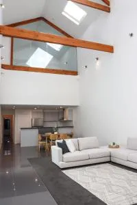 Bendigo Townhouse - Walk to the CBD - Bridgewater-on-Loddon