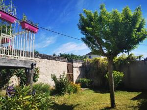 Maisons de vacances Maison au calme avec terrasse et jardin : photos des chambres