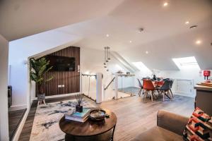 Apartment 4 - The Crescent