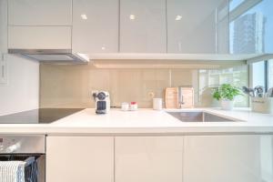 Studio with City Views, Jumeirah Lake Towers - Mint Stay