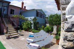 Apartment Elena, village Peresiji