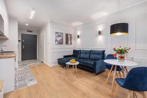 Dziwnów Stylish Apartment by the Lake by Renters