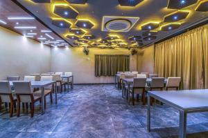 Hotel Ravikiran Kolhapur, NEAR GOKUL SHIRGAOV MIDC, KANERIWADI, 5 STAR MIDC, ON NH4 GOA HIGHWAY