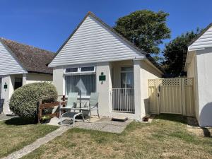 Golden Acre Jurassic Coastal Lodges ,Eype