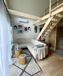 Antracytowe Domki w Górach Sowich