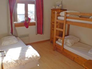 Appartement spacieux 3 pièces avec balcon et garage à Samoëns - FR-1-629-17