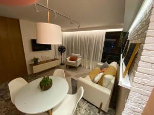 Laccurti Studios - 2 Suítes - Hóspedes Exigentes! - 400 MB Wi-Fi