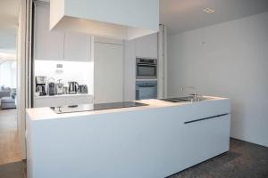 Cozy 3BD House with private terrace and parking