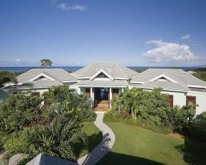 Pinney's Beach, Charlestown, St Kitts & Nevis