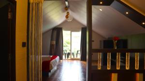 GOLDEN GREEN RESORT WITH Pool