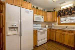 This Condo has everything you need for your Mountain Retreat