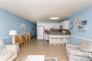 ROYAL GARDEN RESORT 209 condo