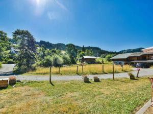 Appartement cosy aux pieds des pistes avec piscine et tennis, 4 pers, Les Gets - FR-1-685-52