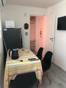 Estudio Pasteur 569,