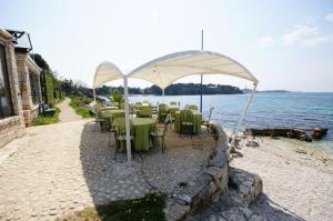 Room in Rovinj with terrace, air conditioning, W-LAN 81-5