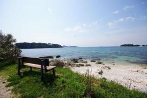 Room in Rovinj with terrace, air conditioning, W-LAN 81-5