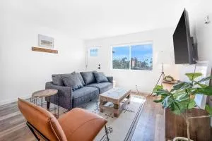 Aloha Amigos Surf Getaway - San Onofre