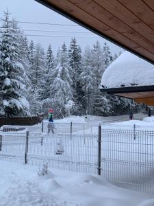 Punkt Kościelisko, dom górski 800 m od doliny Kościeliskiej