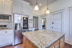 Immaculate Birmingham House with Covered Porch!