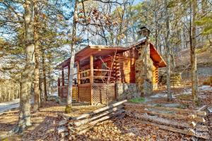 Whitetail One-Bedroom Cottage with Spa Bath – Forest View room in Cinnamon Valley